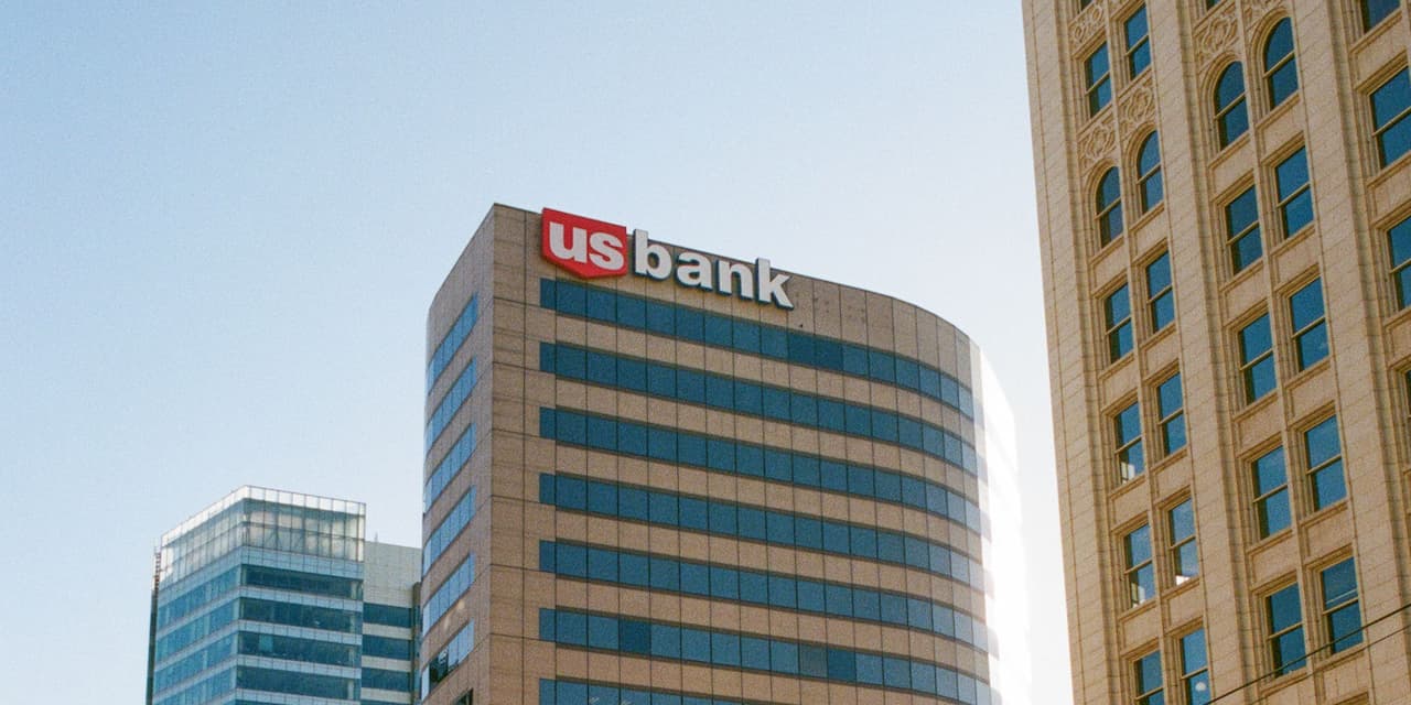 Picture of a US Bank building