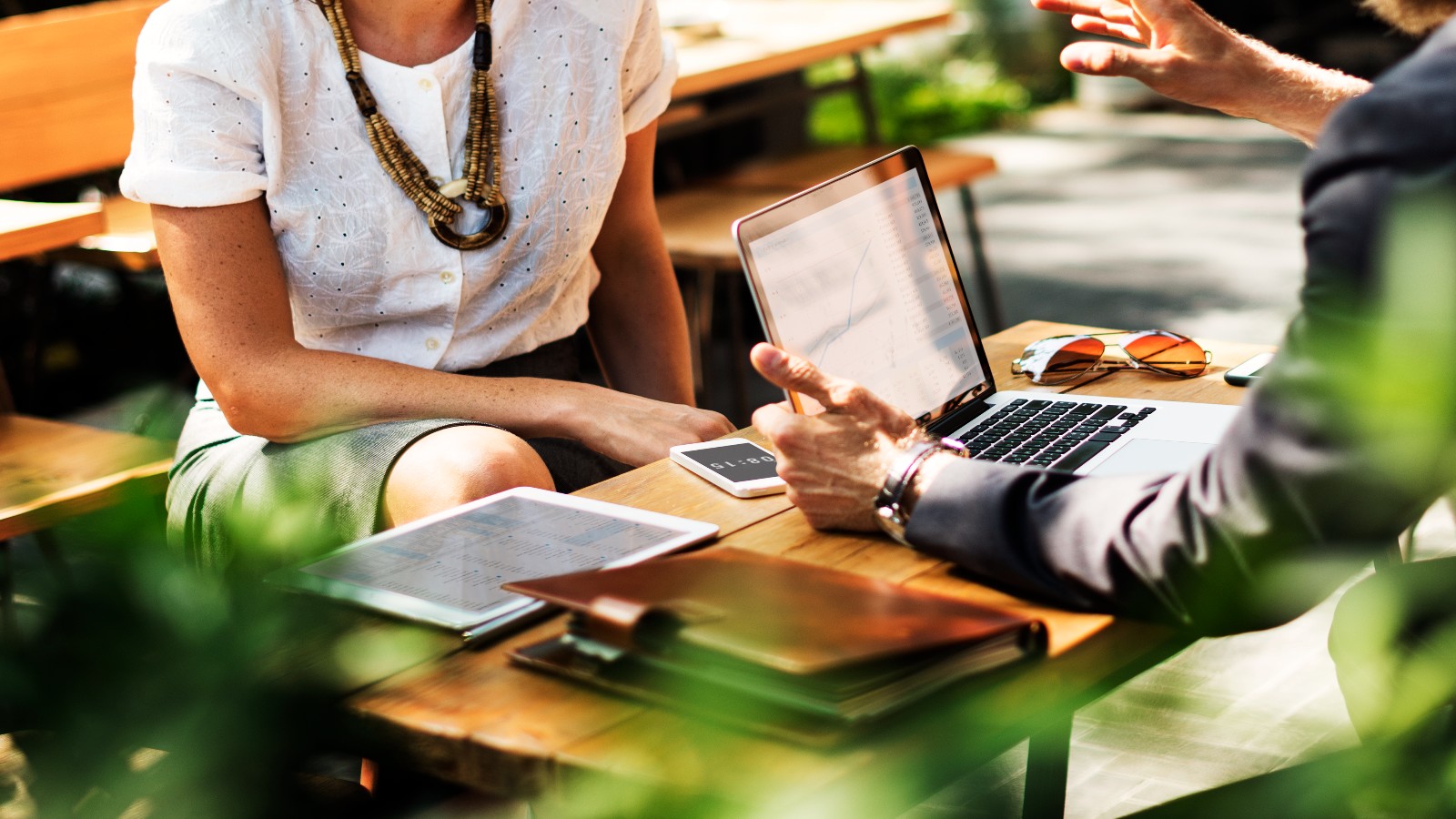 5 interview questions for a cannabis retail manager part 1 questions to ask in a retail interview